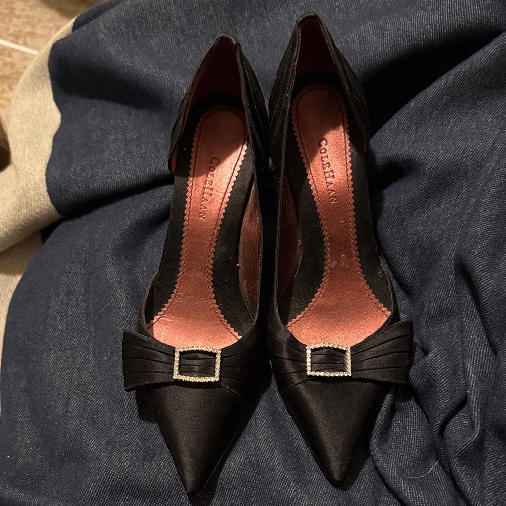 Cole Haan Black Satin Heels with Bow Accent size 6